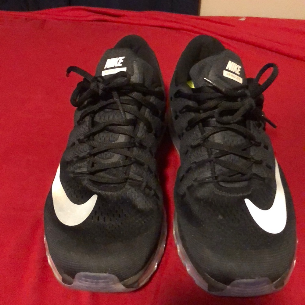 Nike air max tennis shoes